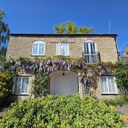 The Ship Inn Oundle Εξωτερικό φωτογραφία