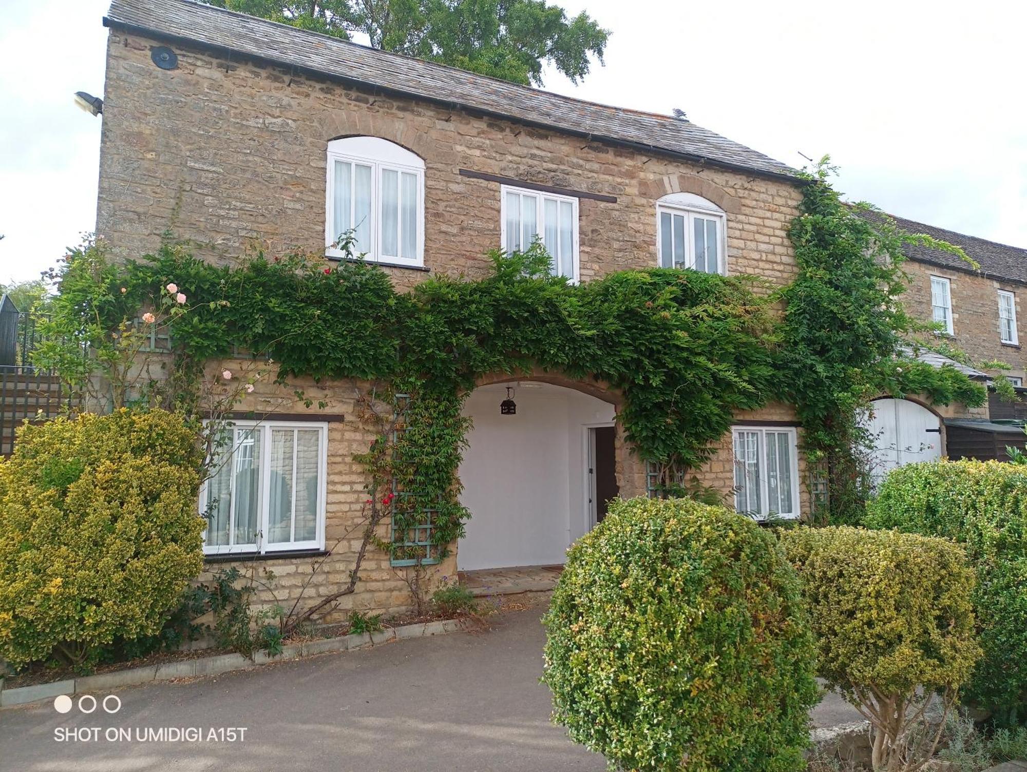 The Ship Inn Oundle Εξωτερικό φωτογραφία